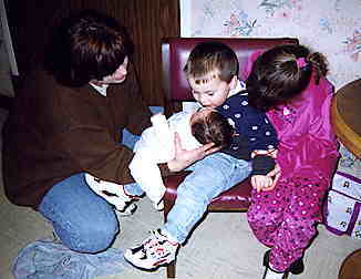 kids.jpg (11688 bytes)