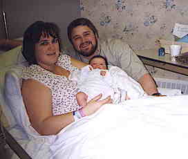 momdadandbaby.jpg (6737 bytes)
